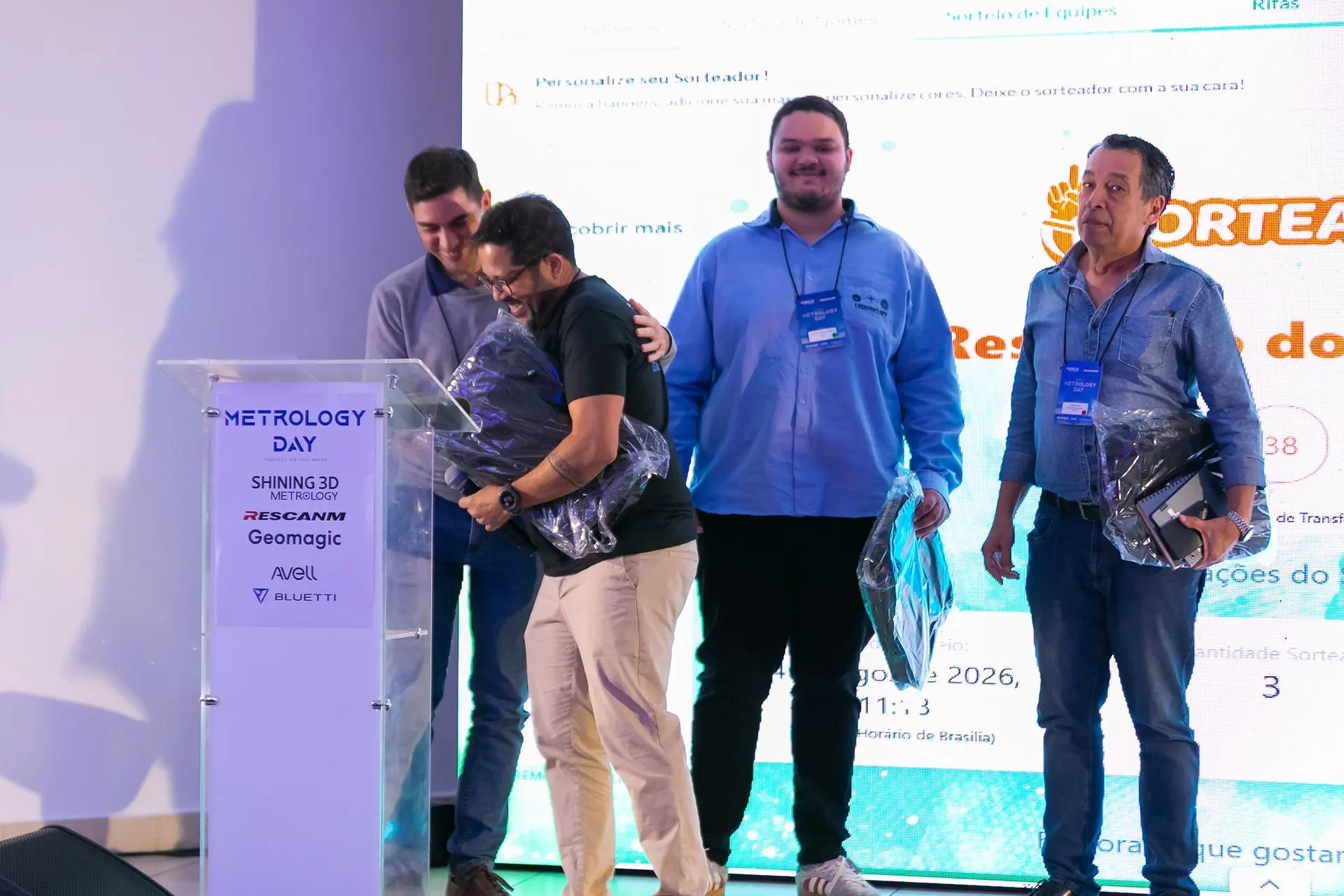 Vencedores do sorteio das mochilas Avell